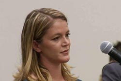 Ratu Kecantikan Kalifornia Dibui 